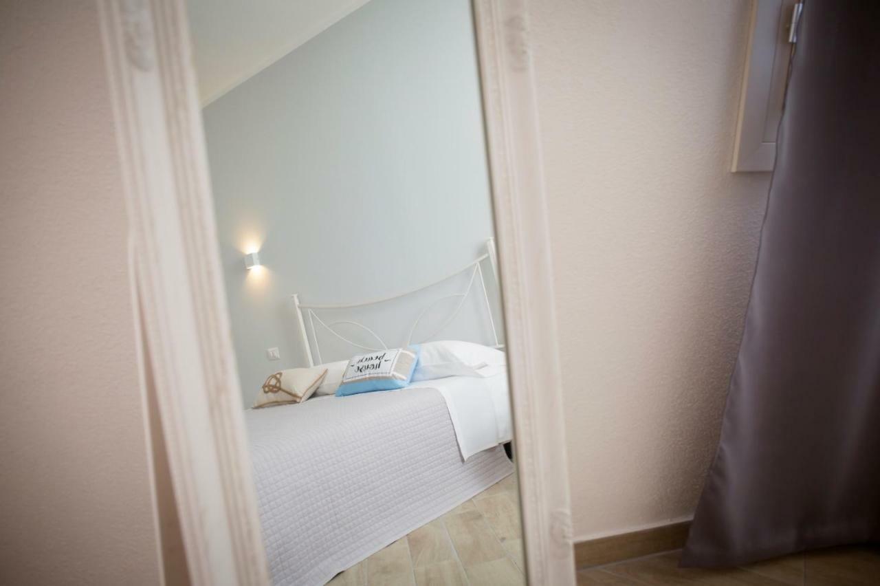 Luca'S Rooms Valledoria  Exteriör bild